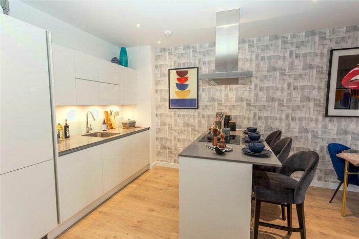 1 Bedroom Apartment To Rent In Atlantis Avenue, London, E16