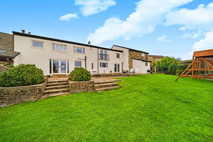 5 Bedroom Barn Conversion For Sale In Bank Fold Lane, Darwen, BB3