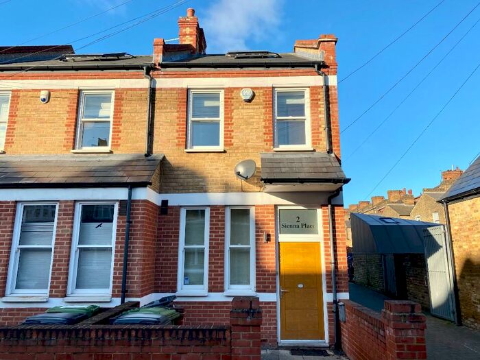 2 Bedroom Semi-Detached House To Rent In Lessing Street, London, SE23