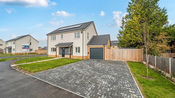 4 Bedroom Detached House For Sale In Litlington Edge, Royston, SG8