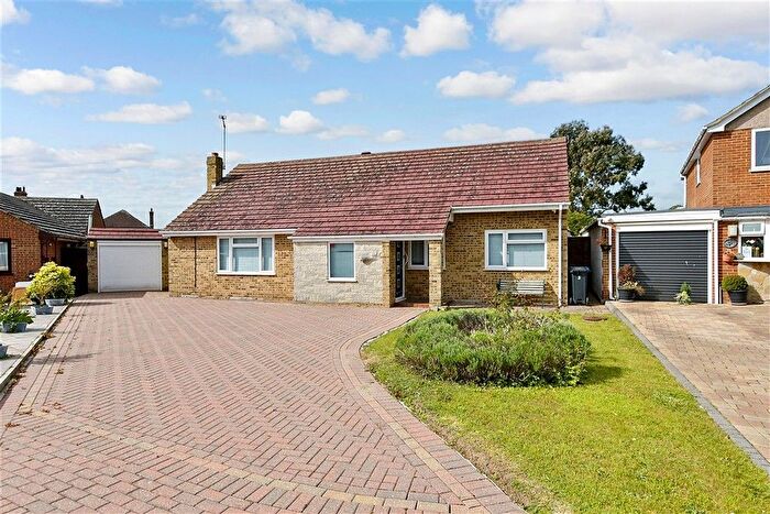 3 Bedroom Detached Bungalow For Sale In Hiller Close, Broadstairs, Kent, CT10