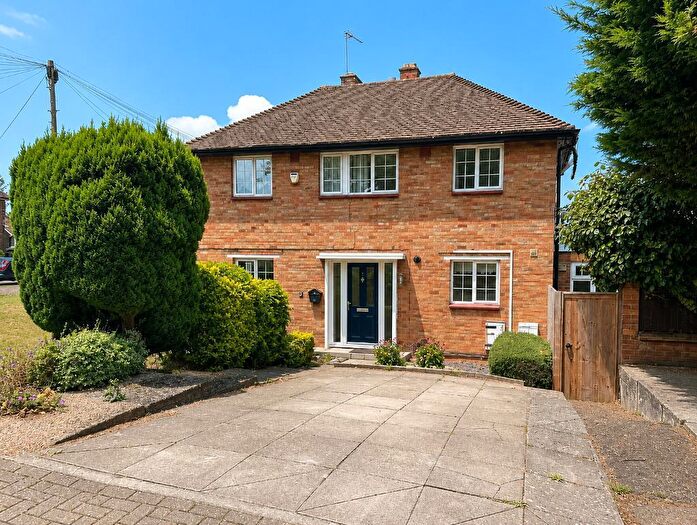 3 Bedroom Semi-Detached House To Rent In Dyke Drive, Orpington, Kent, BR5