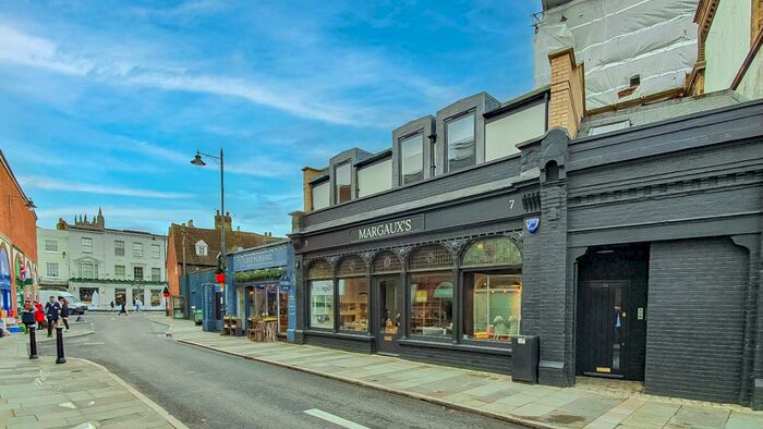 1 Bedroom Flat To Rent In Market Street, Hertford, SG14