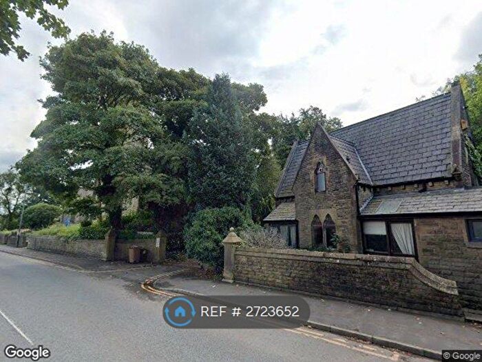 3 Bedroom Semi-Detached House To Rent In Harefield Drive, Heywood, OL10