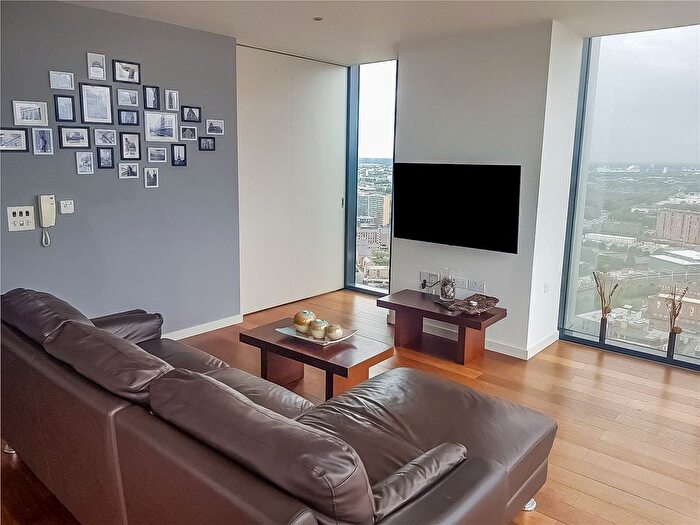 2 Bedroom Flat To Rent In Beetham Tower, Deansgate, Manchester, M3