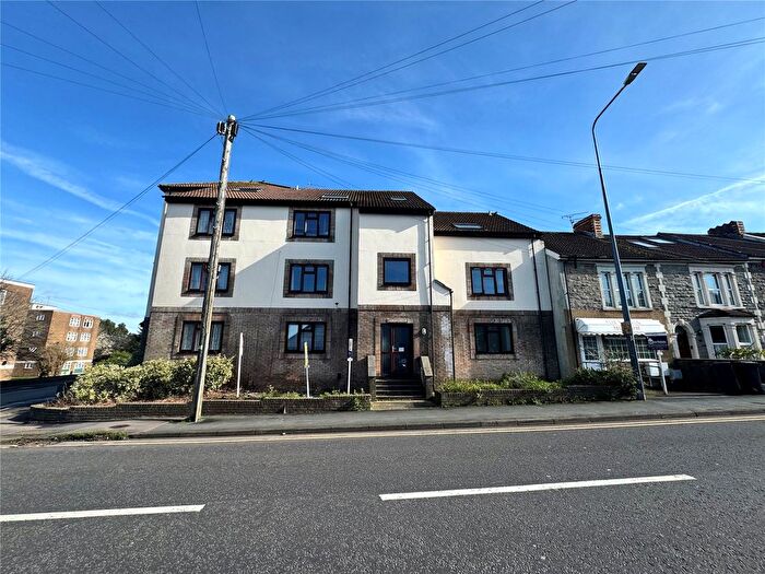 1 Bedroom Flat For Sale In Soundwell Road, Soundwell, Bristol, BS16