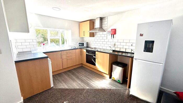 1 Bedroom Flat To Rent In Flat, Lupton Road, Lowedges, S8