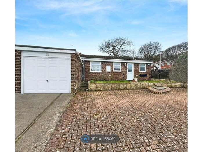 3 Bedroom Bungalow To Rent In Arundel Close, Chatham, ME5