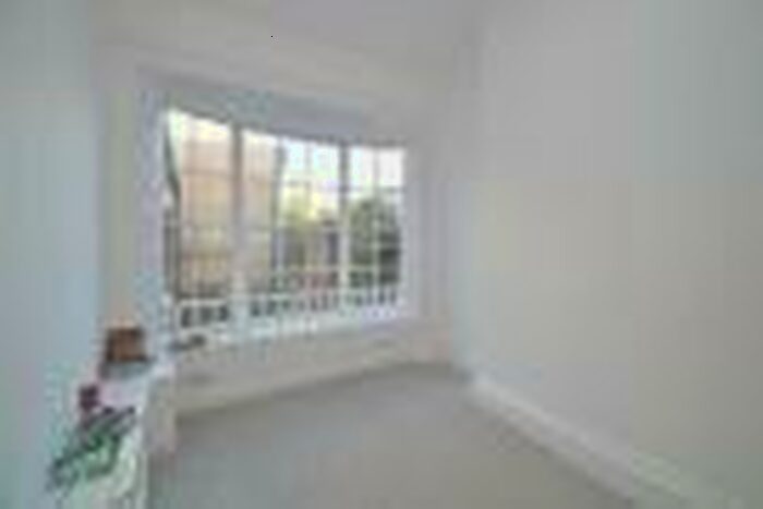 2 Bedroom Apartment To Rent In Market Hill, Halstead, CO9