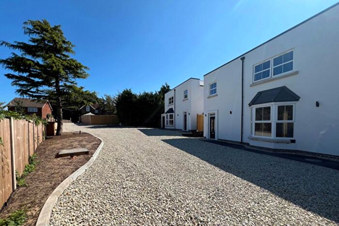 4 Bedroom Detached House For Sale In Dover Road, Walmer, CT14