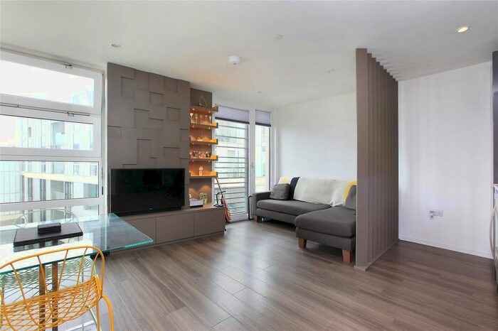 1 Bedroom Flat To Rent In Copperlight Apartments, Buckhold Road, Wandsworth, London, SW18