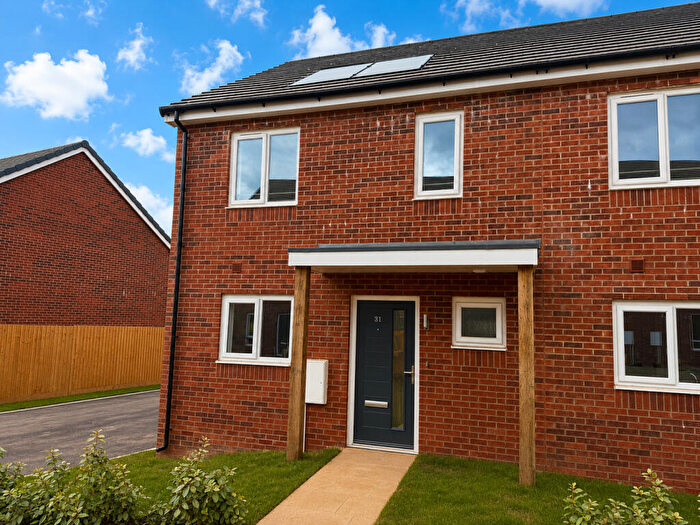 2 Bedroom End Of Terrace House For Sale In Braid Drive, Tiverton, EX16