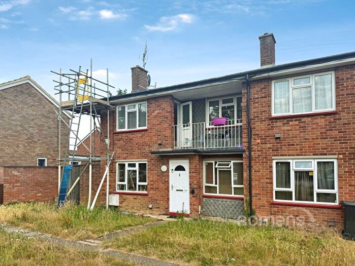 1 Bedroom Flat For Sale In Chestnut Crescent, Shinfield, Reading, RG2