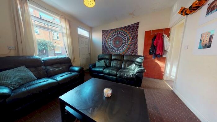 5 Bedroom Terraced House To Rent In Ashville Avenue, Hyde Park, Leeds, LS6