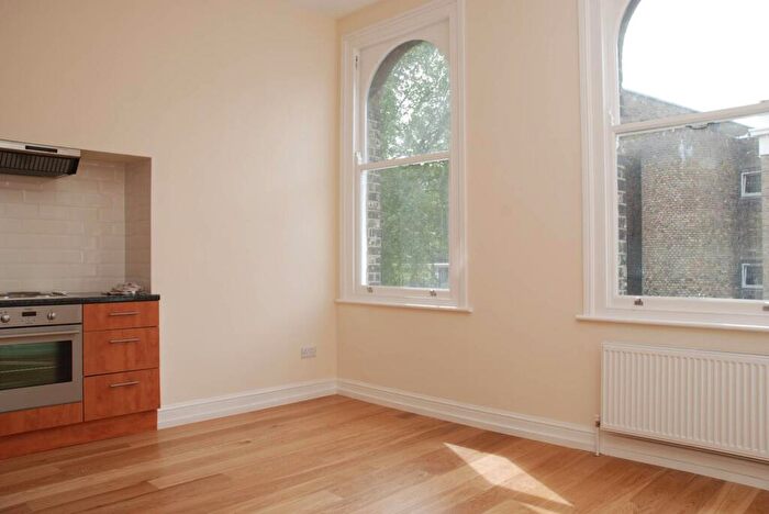1 Bedroom Flat To Rent In Liverpool Road, Barnsbury, London, N1