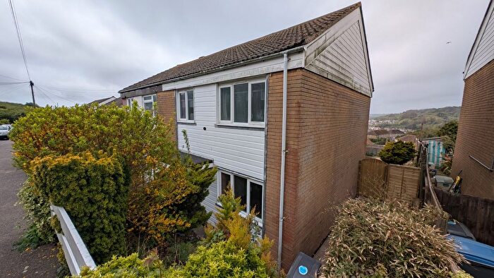 3 Bedroom Semi Detached House To Rent In Kimberley Close, Dover, Kent, CT16