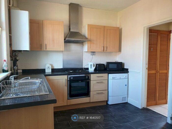 2 Bedroom Flat To Rent In Grangemouth, Falkirk, FK3