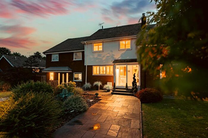 4 Bedroom House For Sale In Head-Turning Modernised Home On Delamere Park, CW8