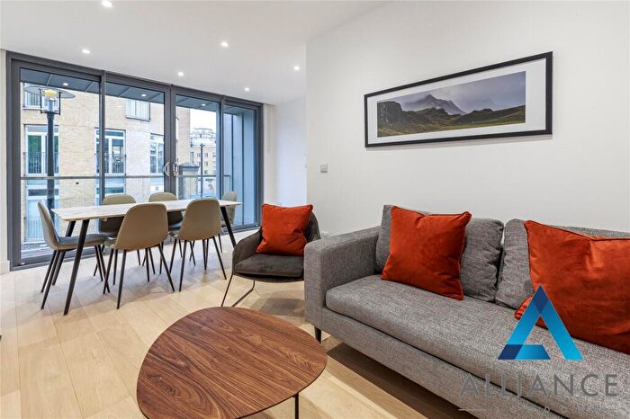 3 Bedroom Apartment To Rent In Three Colt Street, London, E14