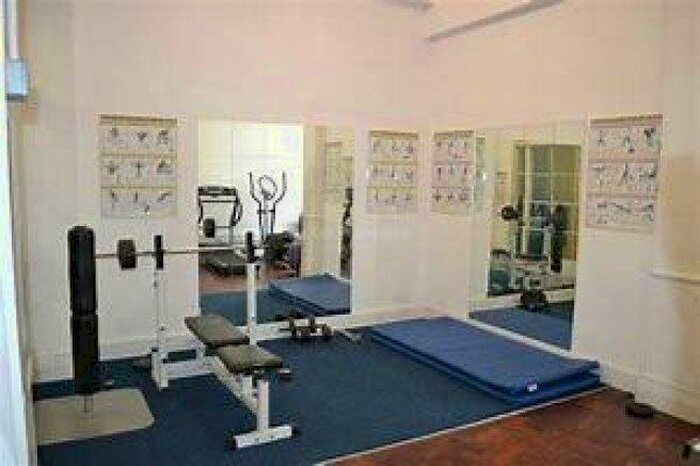 1 Bedroom Flat To Rent In Demesne Road, M16