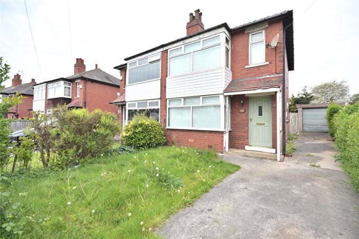 3 Bedroom Semi-Detached House For Sale In The Oval, Leeds, West Yorkshire, LS14