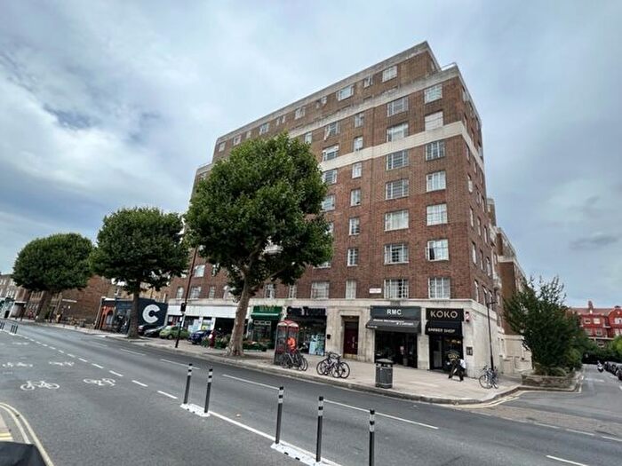 1 Bedroom Flat To Rent In Kings Court - Hamlet Gardens, London, W6