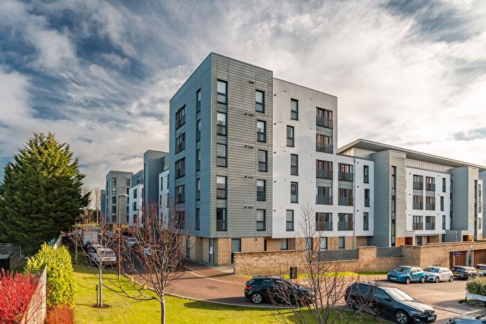 2 Bedroom Flat For Sale In / Kimmerghame Place, Edinburgh, EH4