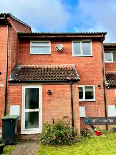 3 Bedroom Terraced House To Rent In Henbury View Road, Corfe Mullen, Wimborne, BH21