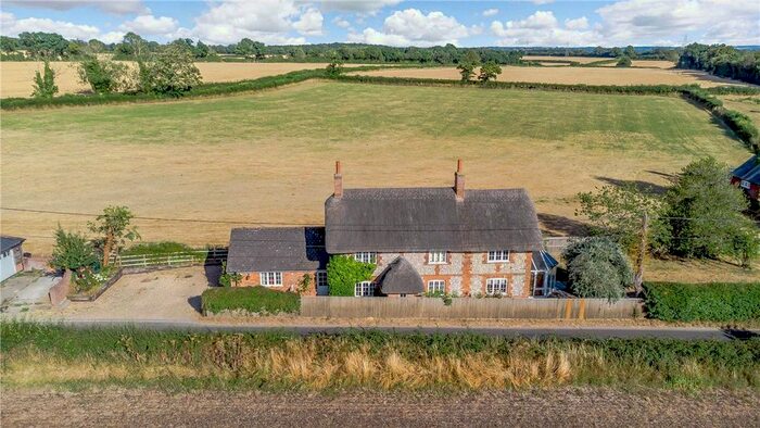 4 Bedroom Detached House For Sale In Clanville, Andover, Hampshire, SP11