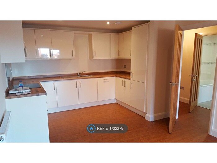 1 Bedroom Flat To Rent In Saxon Way, Bedford, MK40