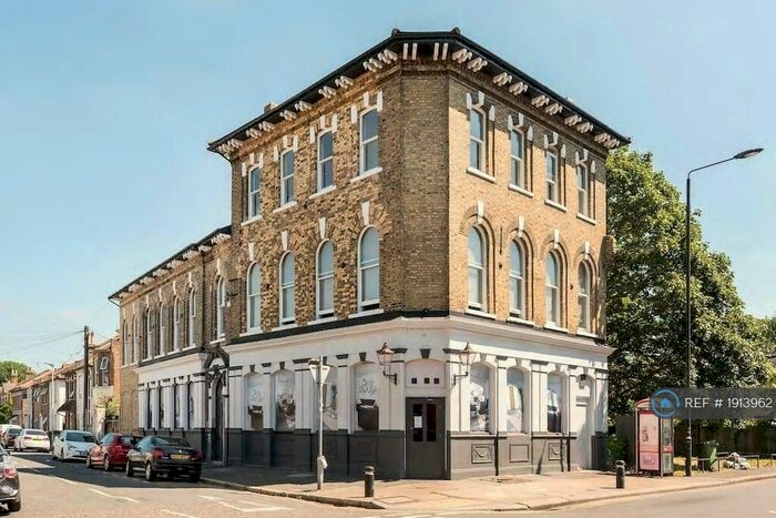 2 Bedroom Flat To Rent In Portway, London, E15