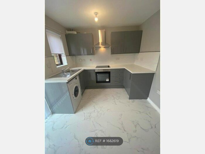 2 Bedroom Terraced House To Rent In Mclaren Crescent, Glasgow, G20