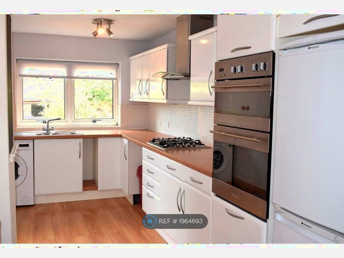 3 Bedroom Terraced House To Rent In Church Lane, Bedminster, Bristol, BS3