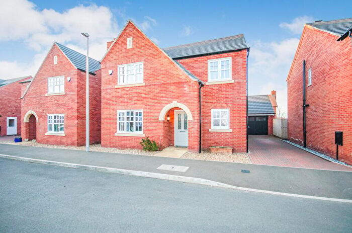 4 Bedroom Detached House For Sale In Tolsford Road, Houlton, Rugby, CV23