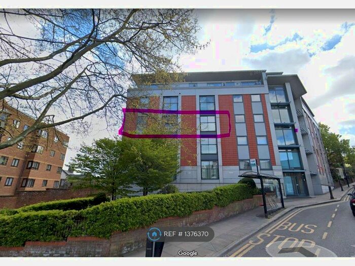 2 Bedroom Flat To Rent In Star Hill, Rochester, ME1