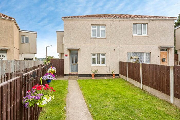 3 Bedroom Semi-Detached House For Sale In Windhill Crescent, Mexborough, S64