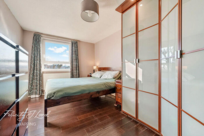 1 Bedroom Flat For Sale In Commercial Road, London, E1