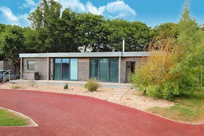 2 Bedroom Bungalow To Rent In Chalvington Road, Golden Cross, BN27