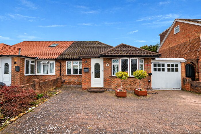 3 Bedroom Semi Detached House For Sale In Westacott, Hayes, UB4