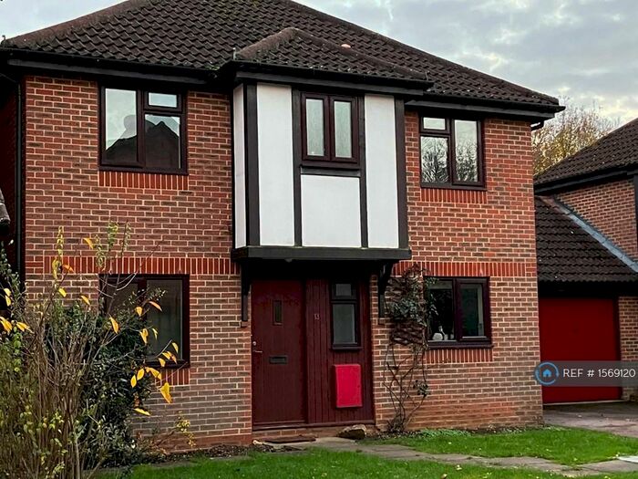 4 Bedroom Detached House To Rent In Ballard Chase, Abingdon, OX14