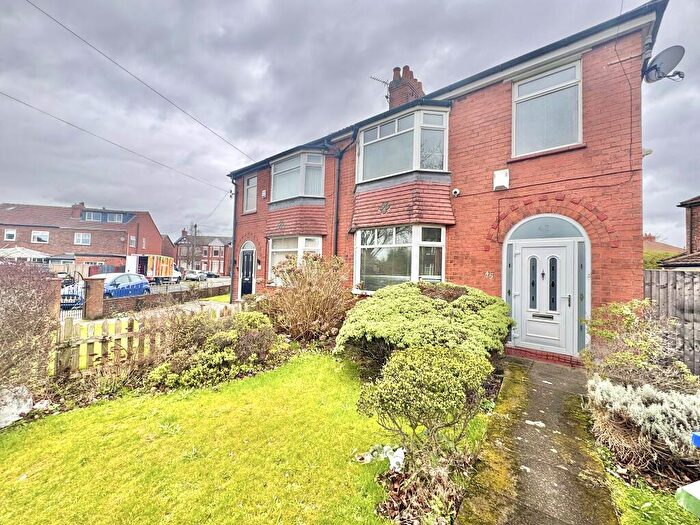 4 Bedroom Semi Detached House For Sale In Windsor Road, Denton, M34