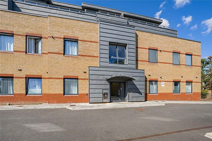 1 Bedroom Flat For Sale In St. Johns Road, Isleworth, TW7