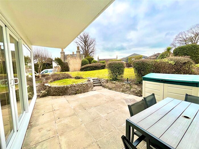 2 Bedroom Flat For Sale In Coedrath Park, Saundersfoot, Pembrokeshire, SA69