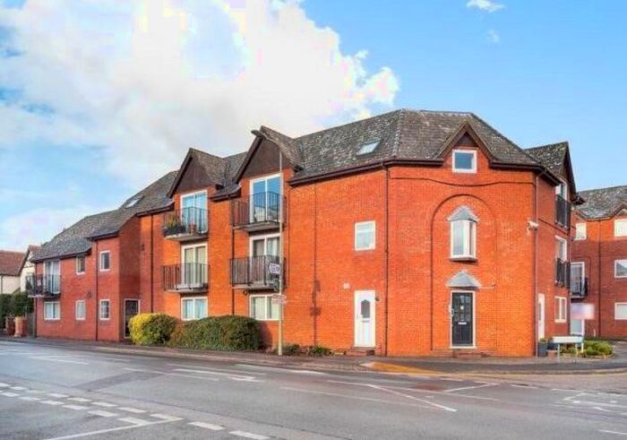 1 Bedroom Studio To Rent In Westholm Court, Bicester, OX26