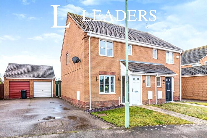 3 Bedroom Semi Detached House For Sale In Johnson Way, Lowestoft, Suffolk, NR32