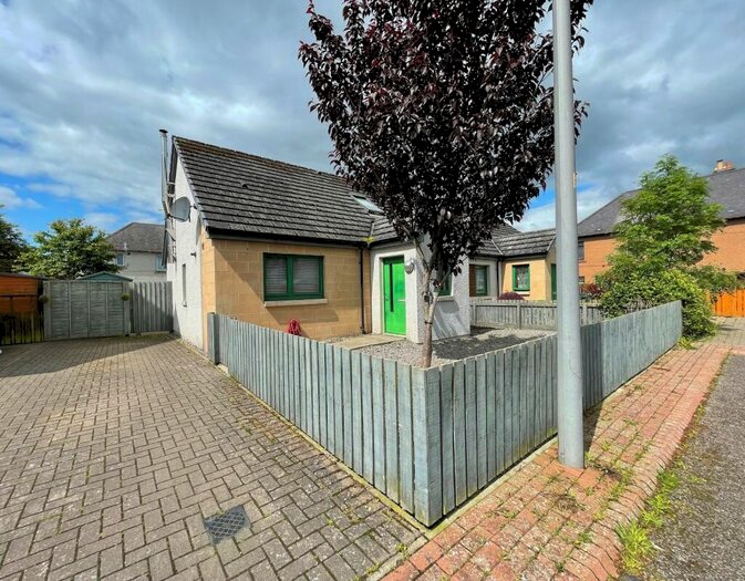 4 Bedroom Semi-Detached House For Sale In Mill Court, South Kessock, Inverness., IV3