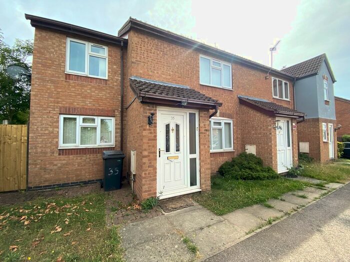 4 Bedroom End Of Terrace House To Rent In Ashtree Road, Hamilton, Leicester, LE5