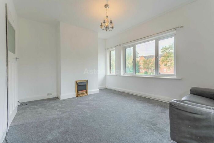 2 Bedroom Flat To Rent In Arnold Road, Nottingham, NG5