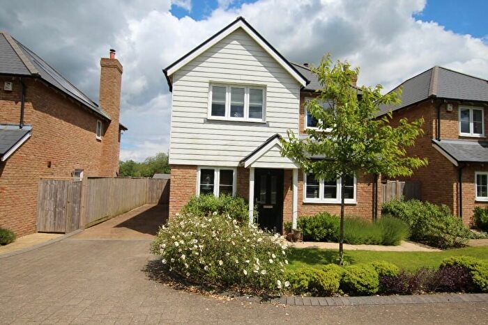 3 Bedroom Detached House To Rent In Faversham Road, Ashford, TN25