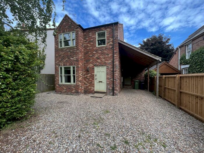 3 Bedroom Detached House To Rent In York Road, King's Lynn., PE30